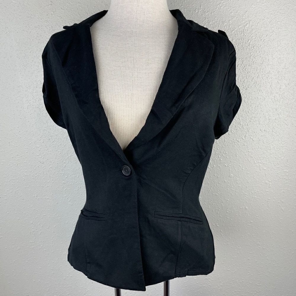 NWT Brina & Em Black and White Top Size L